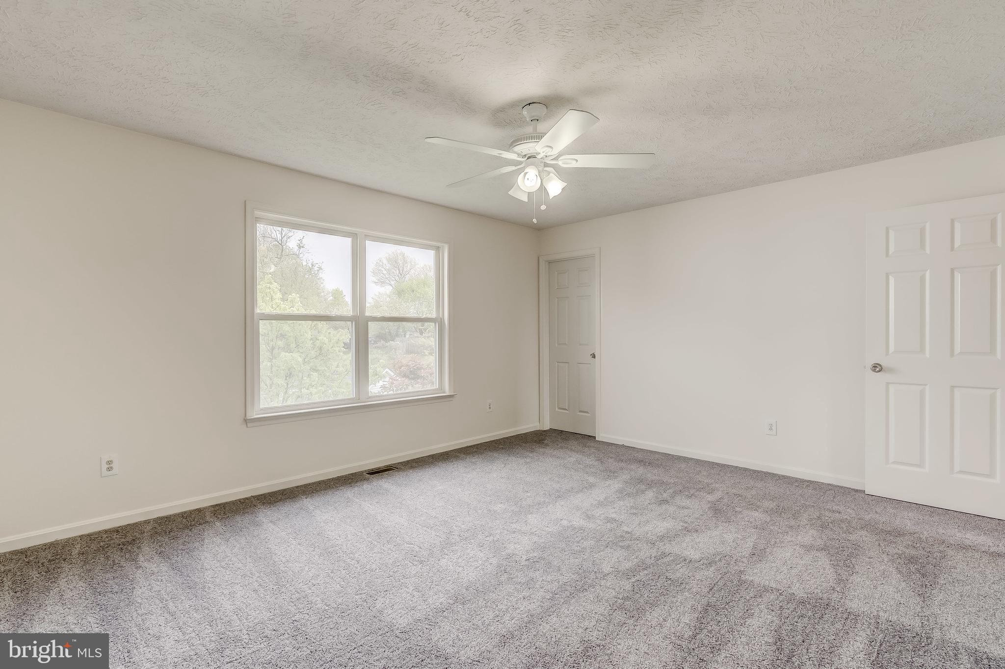 545 Fairmount Road Linthicum, MD 21090 - Photo 22 of 35 Rear Bedroom with Walkin Closet