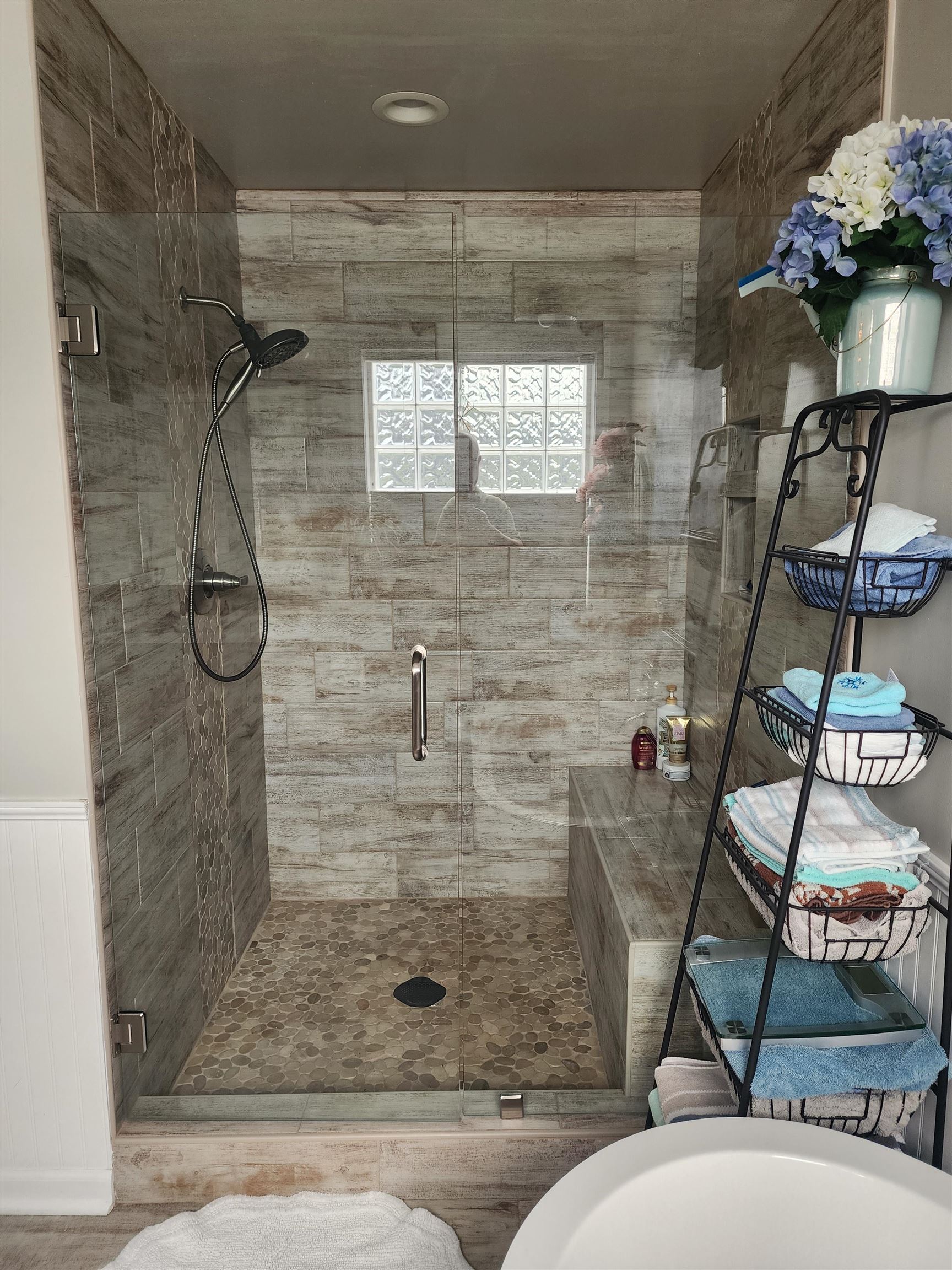 620 Old Road Counce, TN 38326 - Photo 25 of 32 a bathroom with a shower