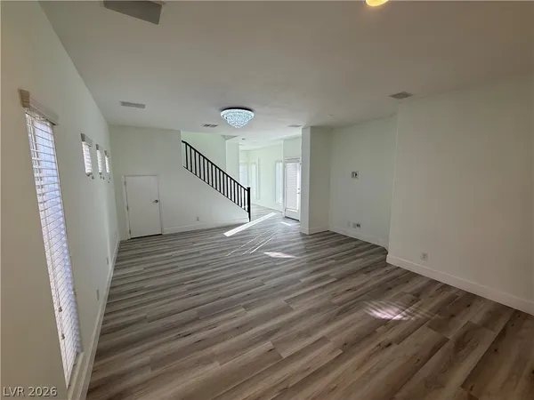 $3,000 | 5568 Jelsma Avenue, Las Vegas, NV 89141