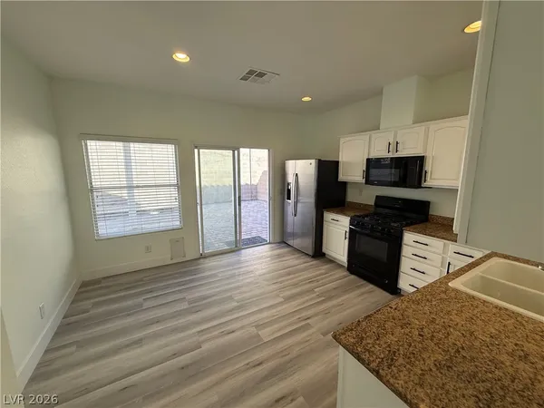 $3,000 | 5568 Jelsma Avenue, Las Vegas, NV 89141