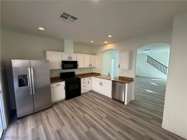 $3,000 | 5568 Jelsma Avenue, Las Vegas, NV 89141