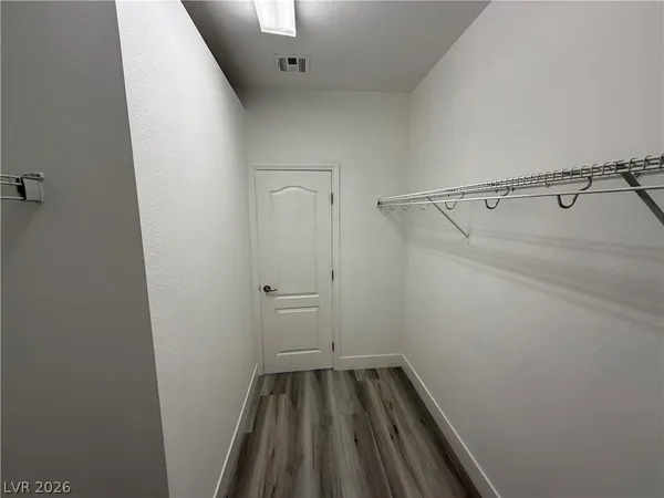 $3,000 | 5568 Jelsma Avenue, Las Vegas, NV 89141