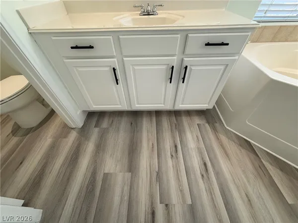 $3,000 | 5568 Jelsma Avenue, Las Vegas, NV 89141