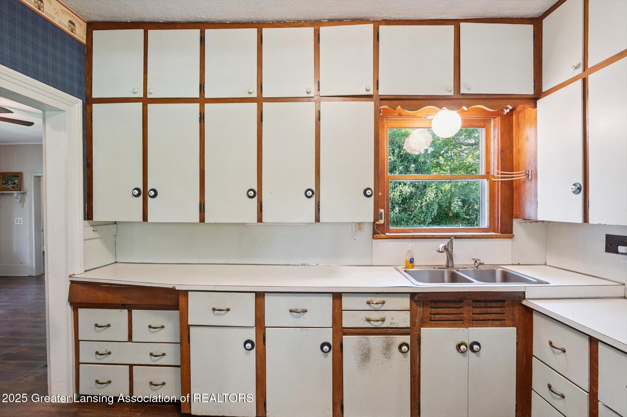 4783 South Stine Road Charlotte, MI 48813 - Photo 13 of 64 10-4783-S-Stine-Rd-Charlotte-MI-48813-Wi