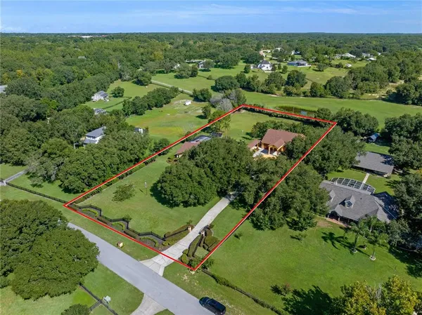 an aerial view of a yard