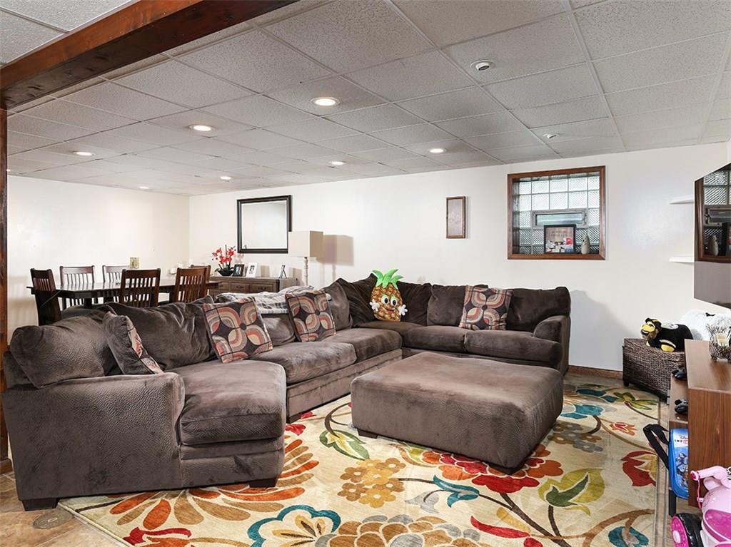2164 Hulton Road Verona, PA 15147 - Photo 17 of 25 Gallery Image 17