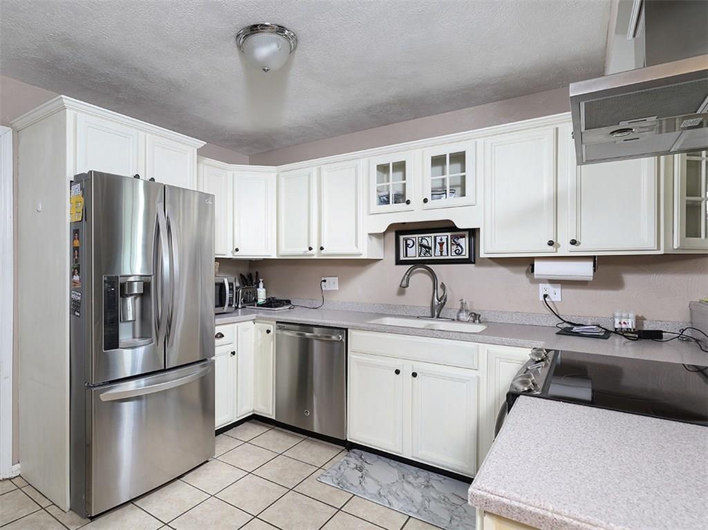 2164 Hulton Road Verona, PA 15147 - Photo 7 of 25 Gallery Image 7