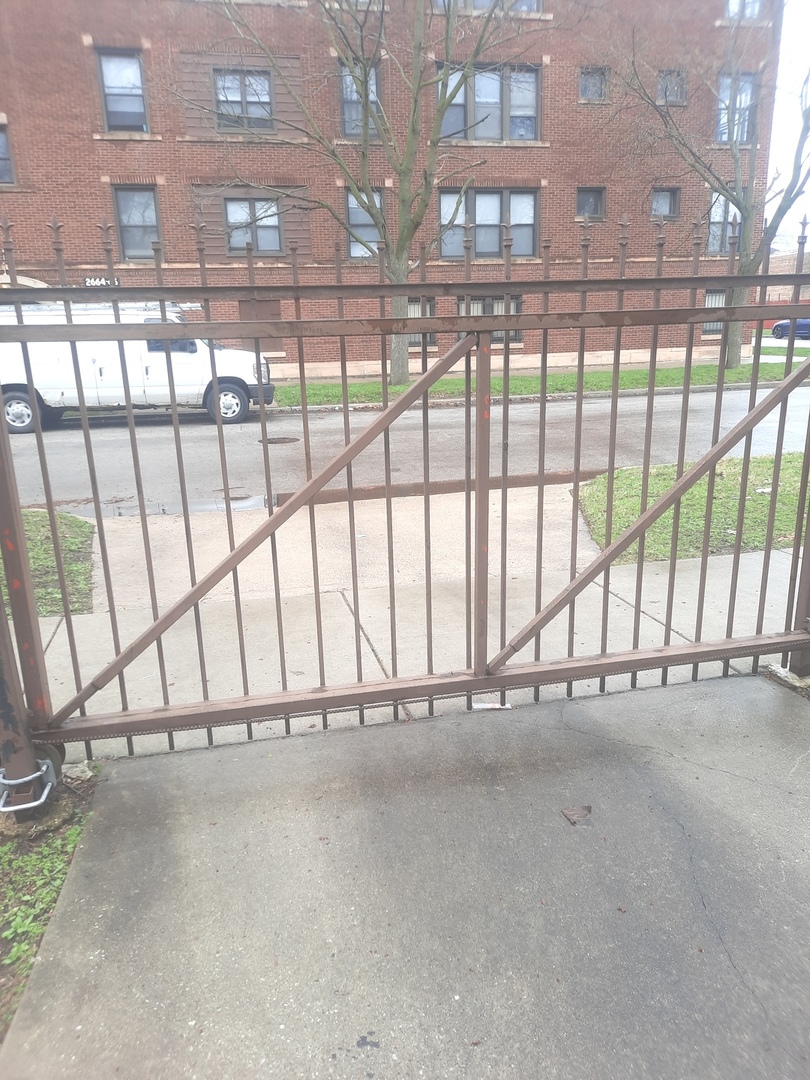2665 East 77th Street Chicago, IL 60649 - Photo 43 of 46