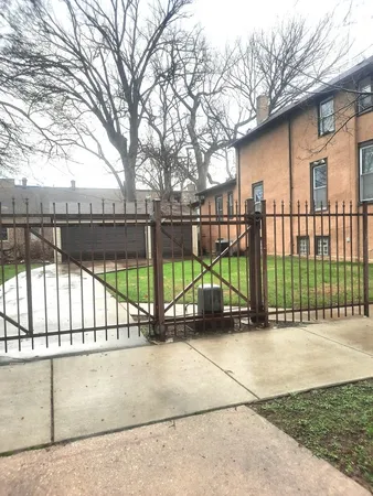 $169,900 | 2665 East 77th Street, Chicago, IL 60649