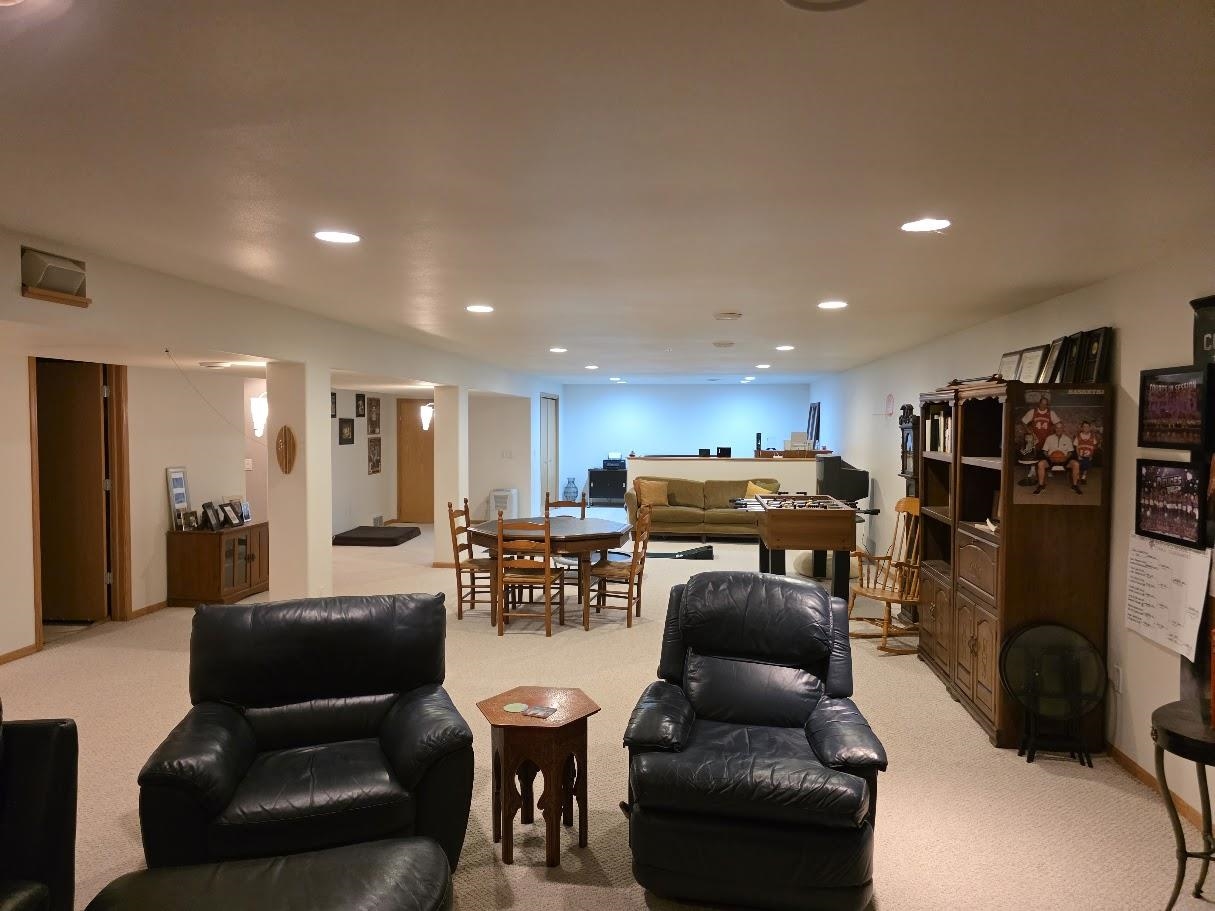 125 Meadow Ridge Lane Madison, WI 53704 - Photo 31 of 47