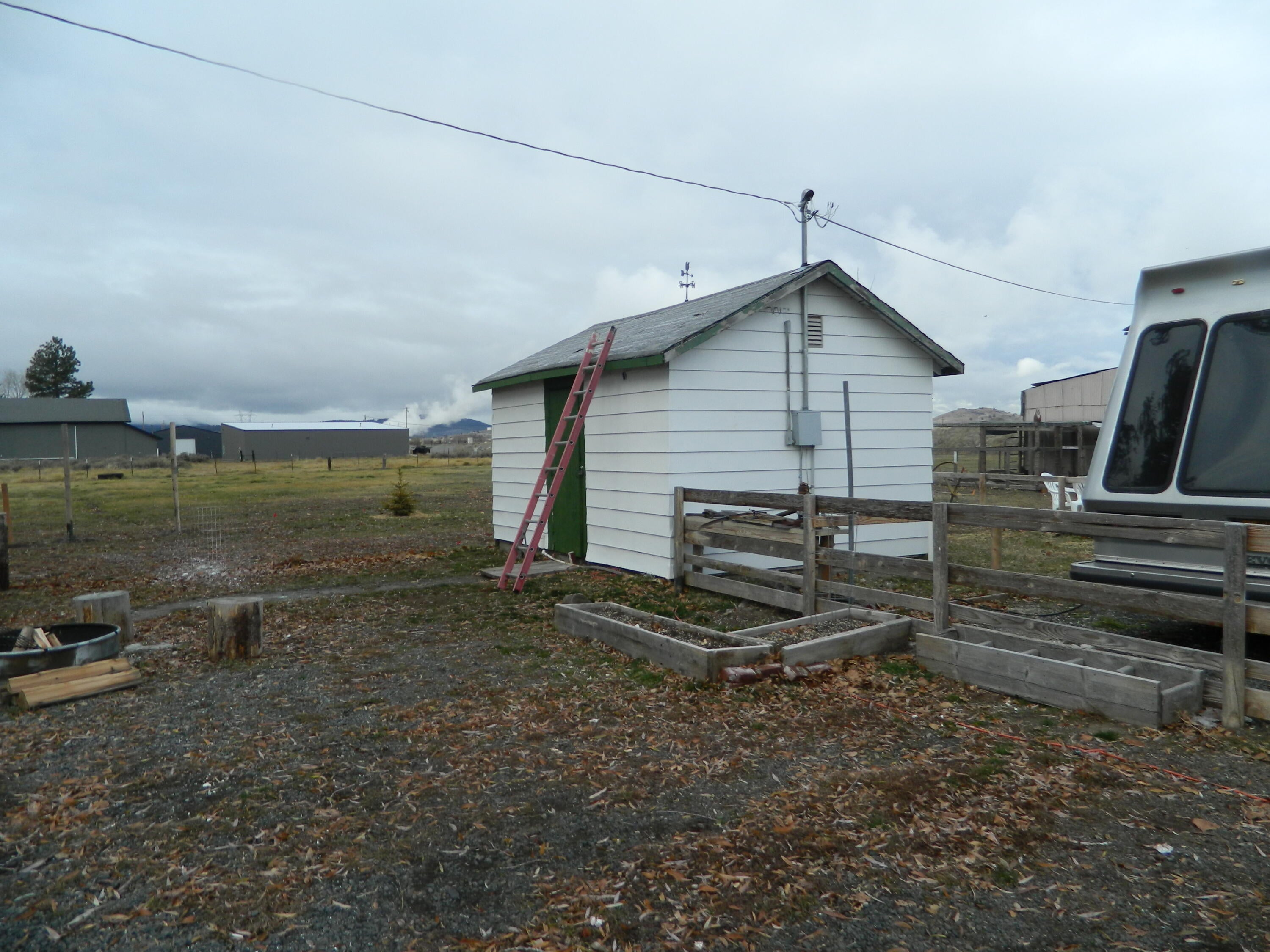 1267 Joe Wright Road Klamath Falls, OR 97603 - Photo 5 of 21 DSCN2528