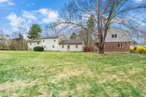 $499,999 | 371 Village Street, Medway, MA 02053
