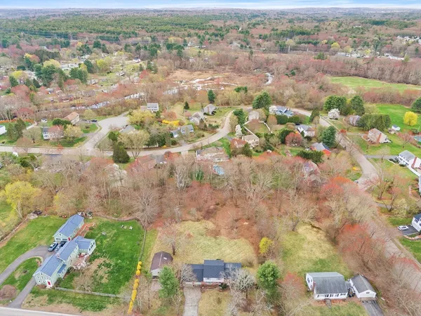 $499,999 | 371 Village Street, Medway, MA 02053