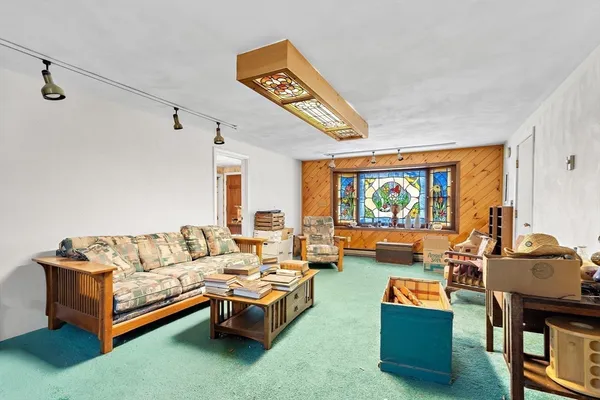 $499,999 | 371 Village Street, Medway, MA 02053
