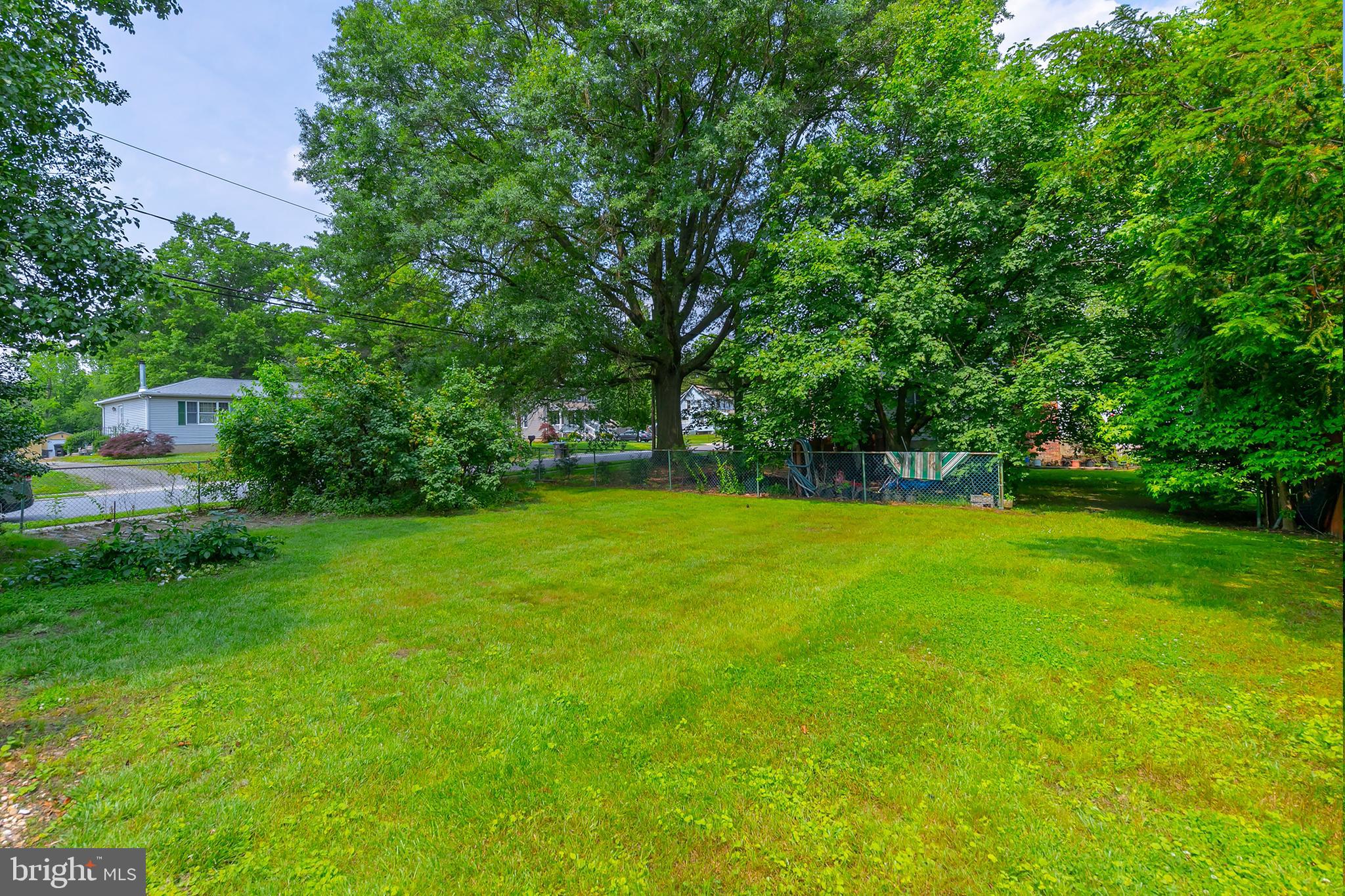 668 Tanyard Road Deptford, NJ 08096 - Photo 3 of 18