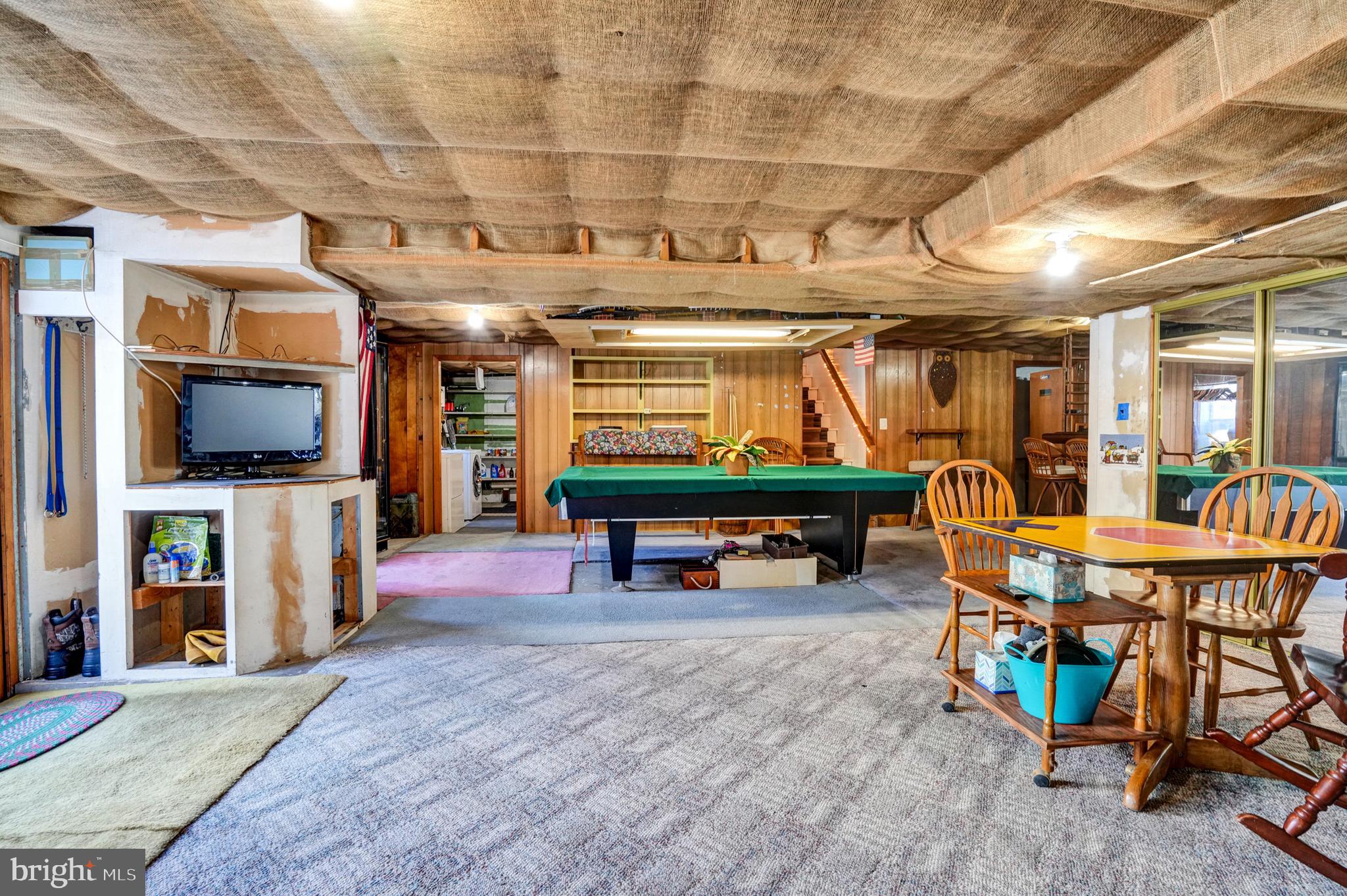 1211 Old Schuylkill Road Pottstown, PA 19465 - Photo 4 of 35