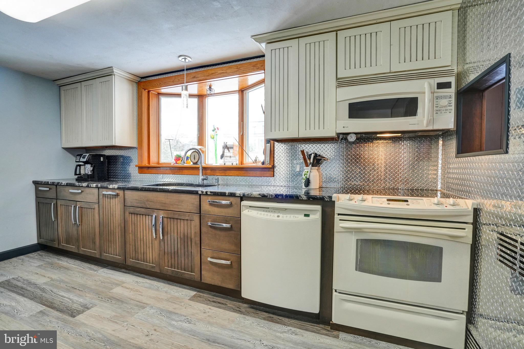 1211 Old Schuylkill Road Pottstown, PA 19465 - Photo 10 of 35