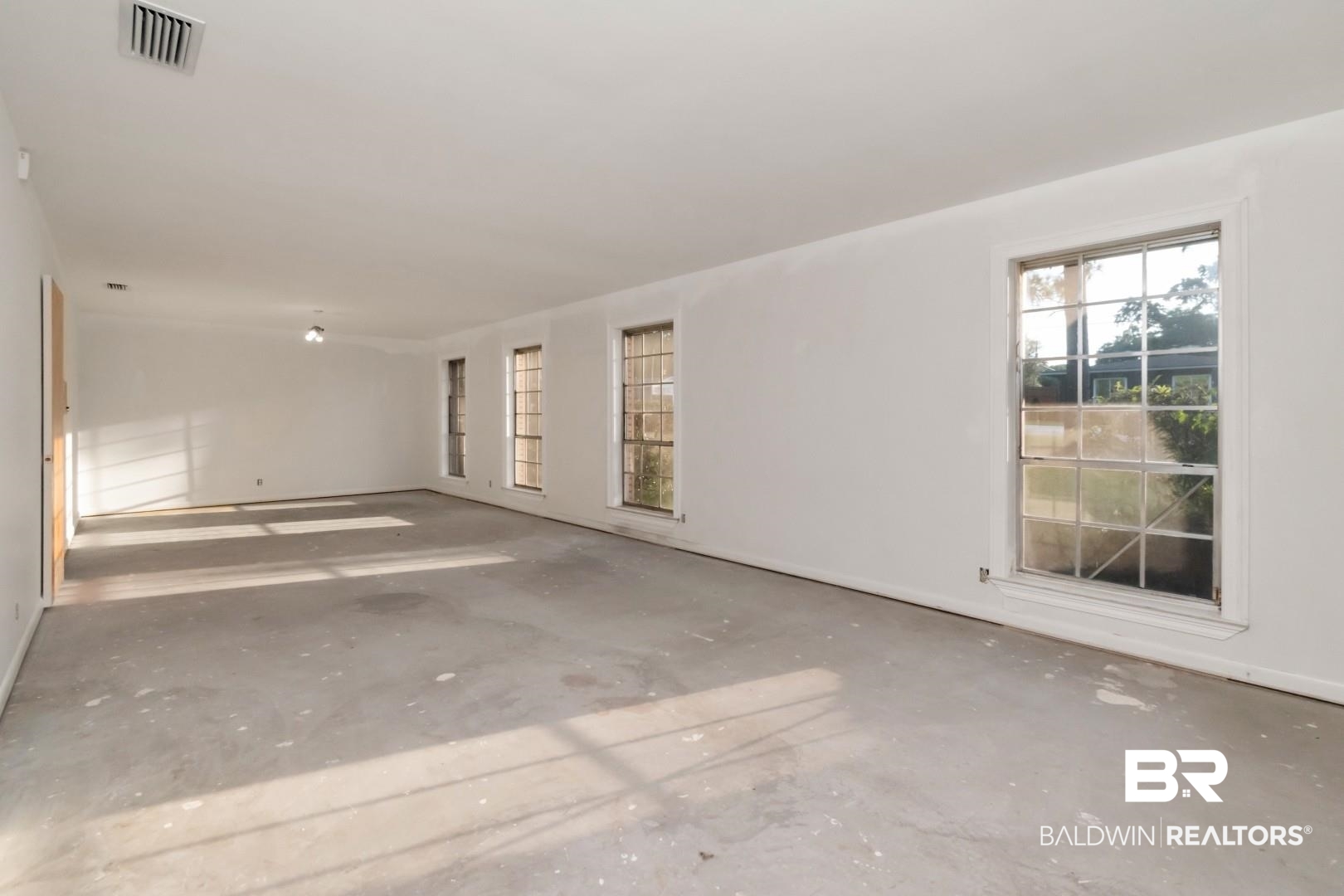 241 Suzanne Circle Mobile, AL 36608 - Photo 16 of 41 View of unfurnished room