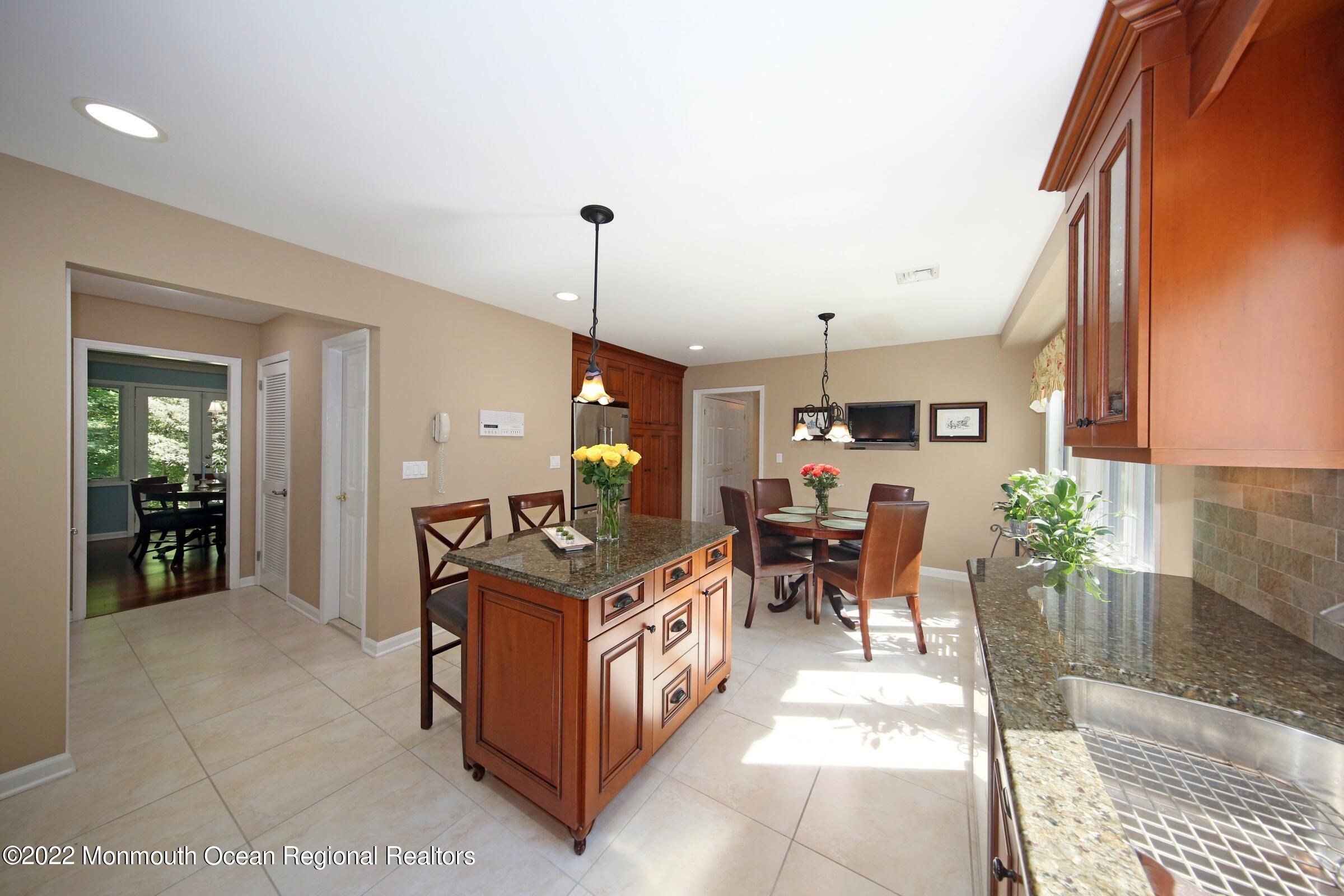 161 Pelican Road Middletown, NJ 07748 - Photo 14 of 43 Center Island