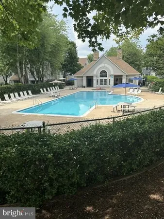 $375,000 | 5612 Willoughby Newton Drive, Unit 35, Centreville, VA 20120