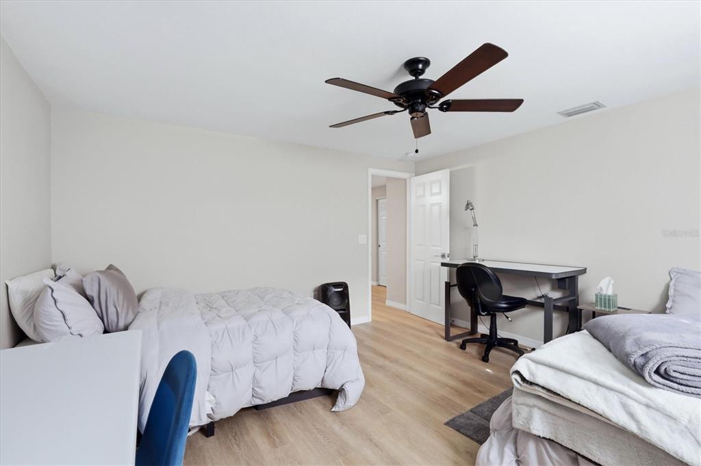 3048 Savage Road Sarasota, FL 34231 - Photo 26 of 38 Gallery Image 26