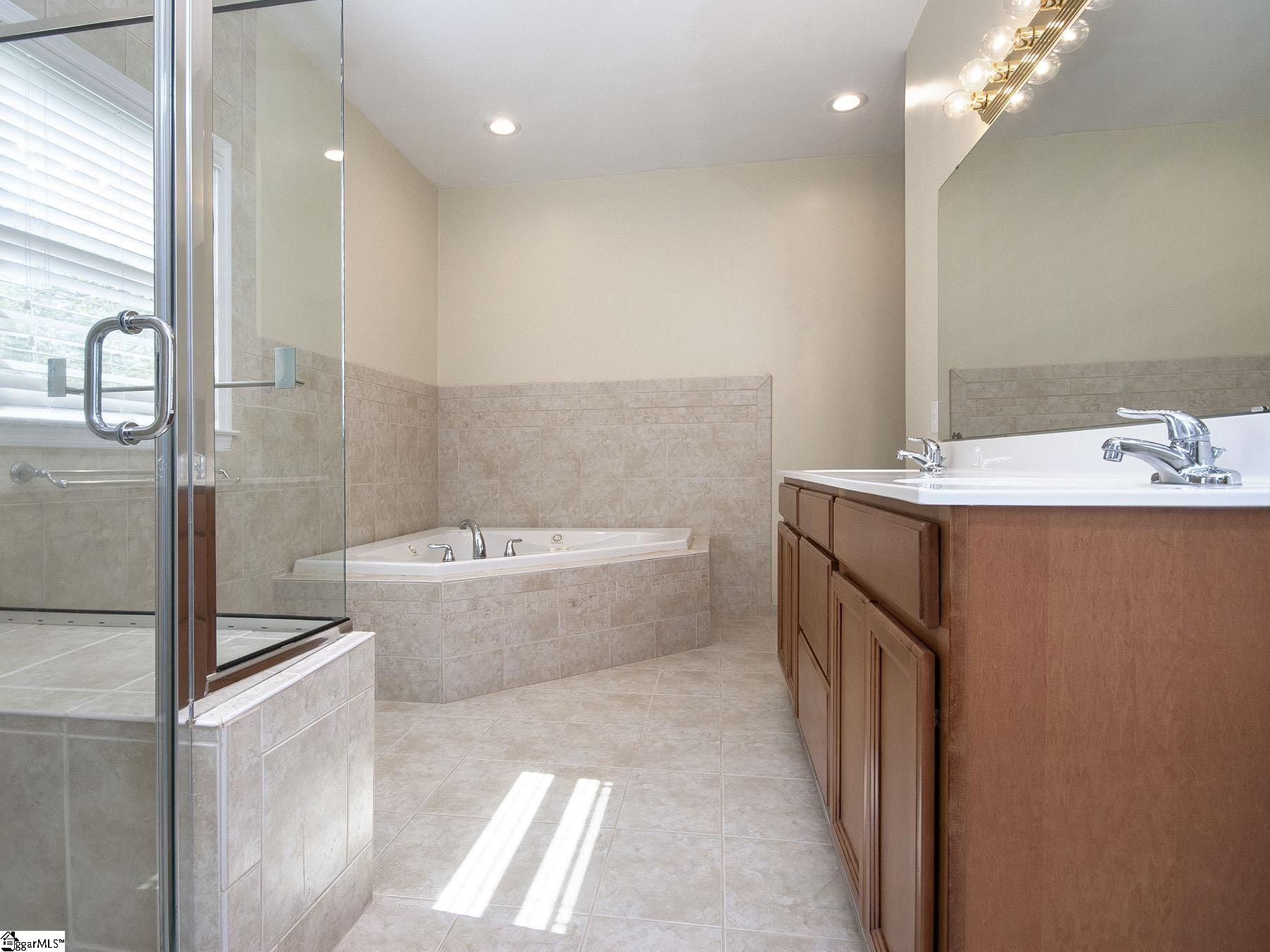 1146 Thomas Mill Road Easley, SC 29640 - Photo 15 of 36