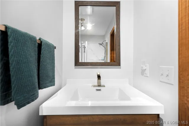 $829,000 | 30383 Bullock Drive, Gravois Mills, MO 65037