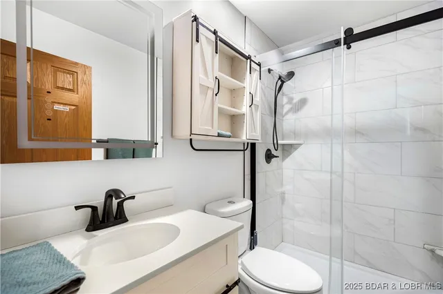 $829,000 | 30383 Bullock Drive, Gravois Mills, MO 65037