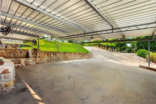 $829,000 | 30383 Bullock Drive, Gravois Mills, MO 65037