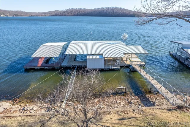 $829,000 | 30383 Bullock Drive, Gravois Mills, MO 65037