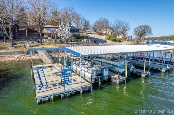 $829,000 | 30383 Bullock Drive, Gravois Mills, MO 65037