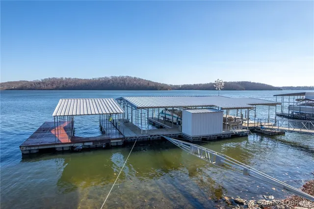 $829,000 | 30383 Bullock Drive, Gravois Mills, MO 65037