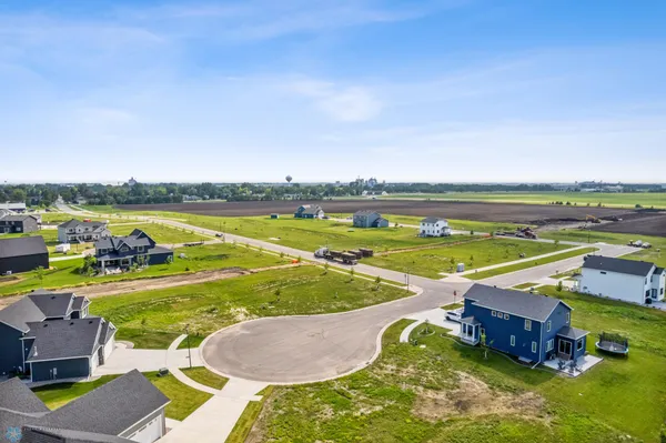 $85,900 | 719 4th Avenue North, Casselton, ND 58012