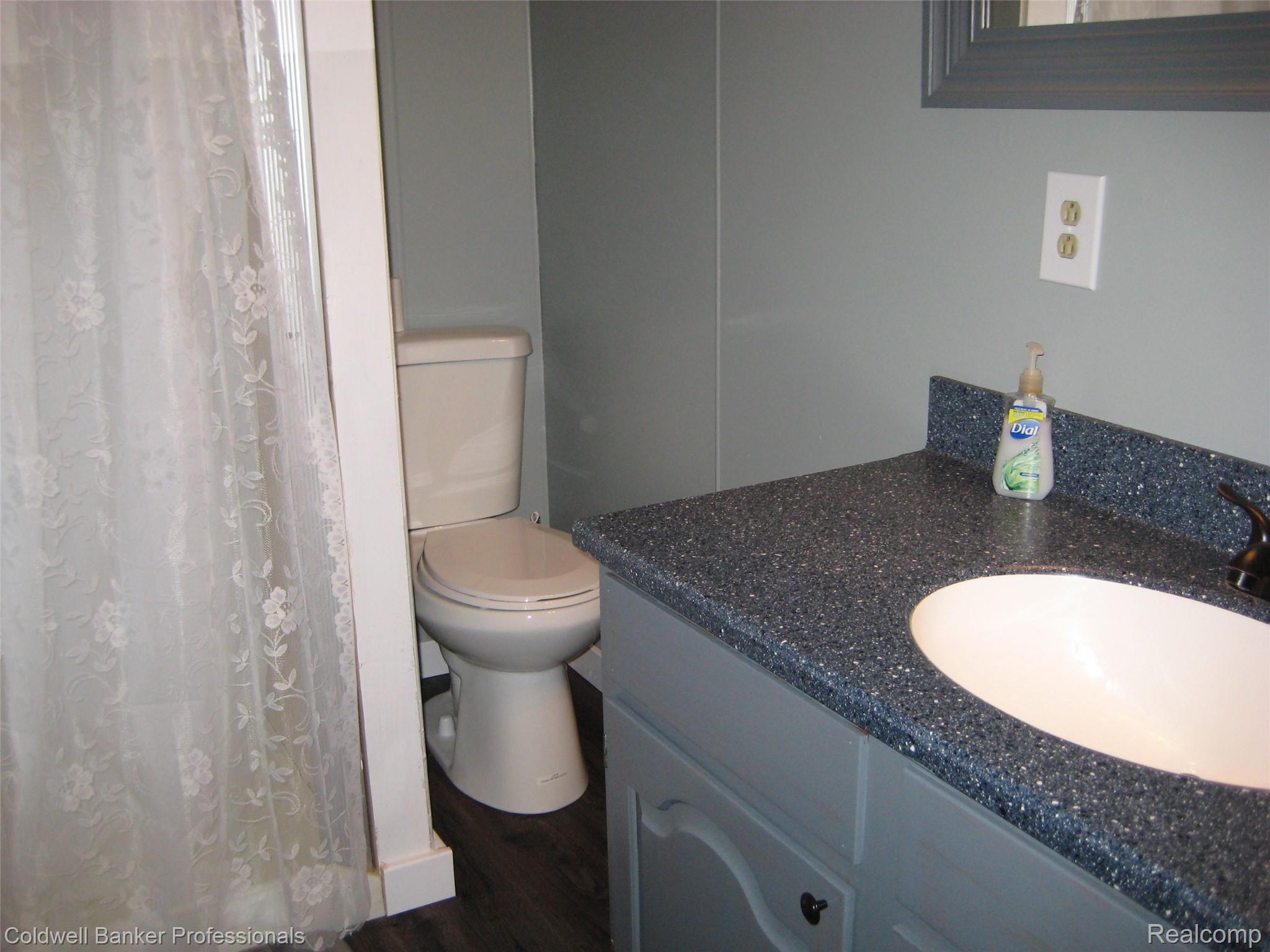 5377 Marathon Road Columbiaville, MI 48421 - Photo 32 of 47 IMG_0470.JPG