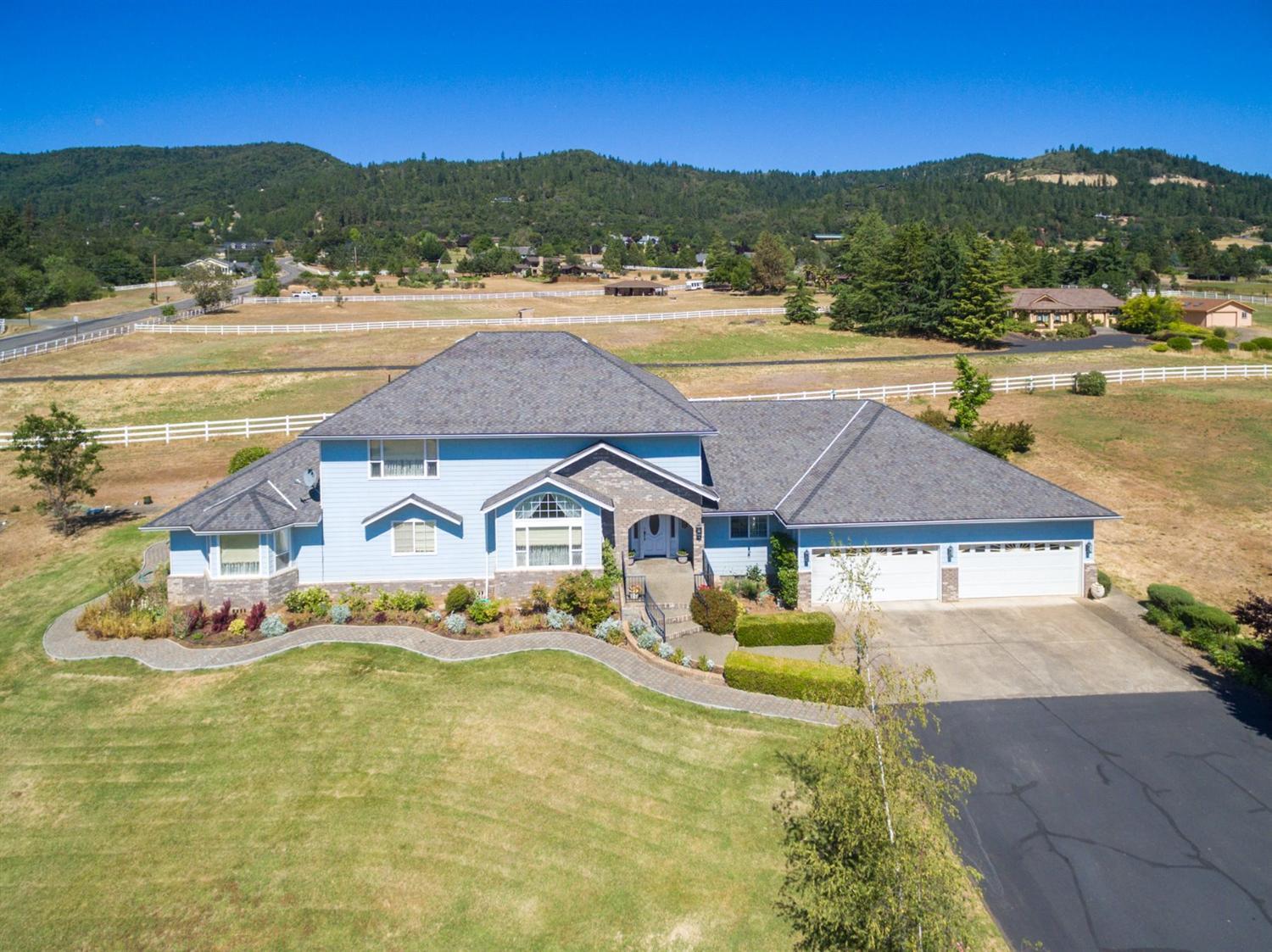 3685 Livingston Road Central Point, OR 97502 - Photo 3 of 34 Additional Photo