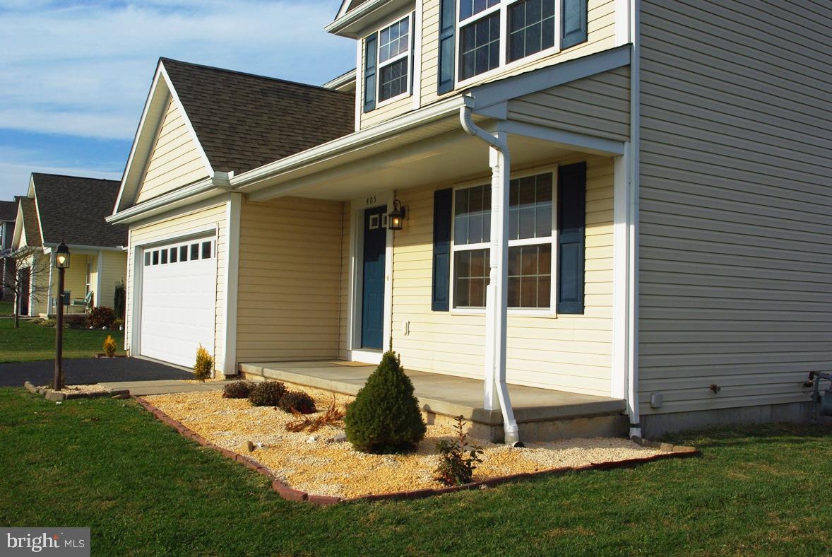 405 Riviera Street Mount Wolf, PA 17347 - Photo 3 of 36 Gallery Image 3