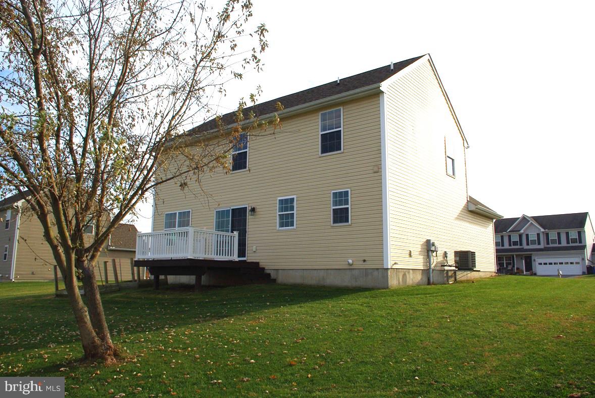 405 Riviera Street Mount Wolf, PA 17347 - Photo 34 of 36 Gallery Image 34