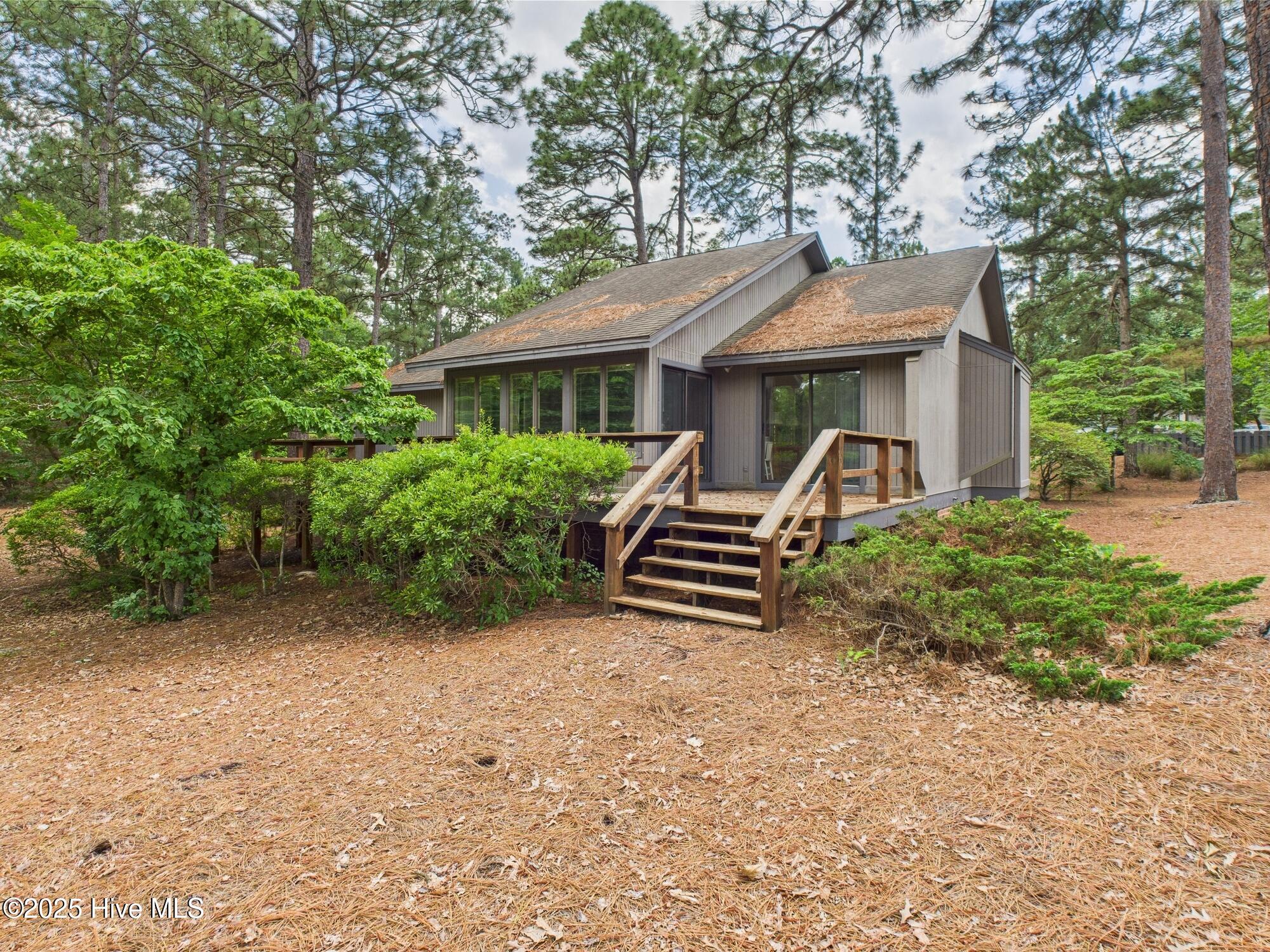 115 Scott Road Pinehurst, NC 28374 - Photo 4 of 46 CAM04094G0-PR0046-STILL031