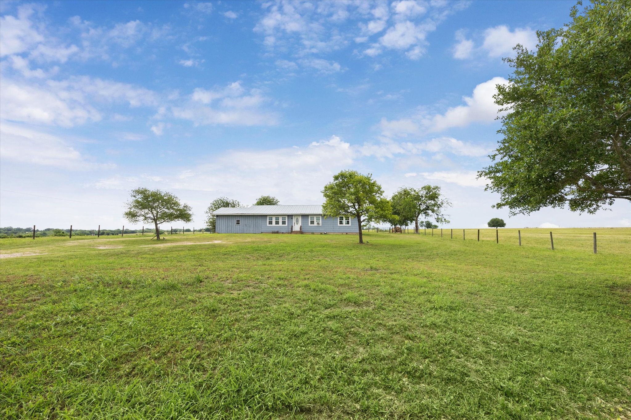 4435 Hartfield Road Round Top, TX 78954 - Photo 5 of 20