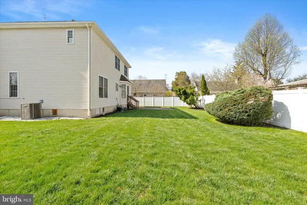 $530,000 | 350 Leonard Avenue, Hamilton, NJ 08619