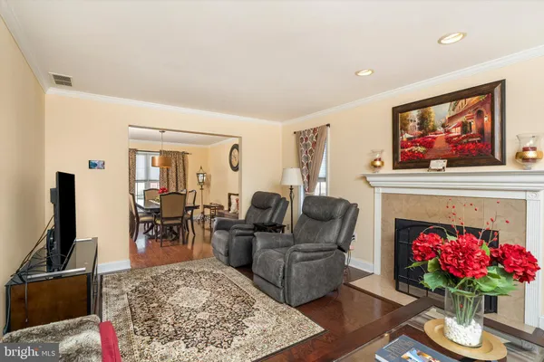 $530,000 | 350 Leonard Avenue, Hamilton, NJ 08619