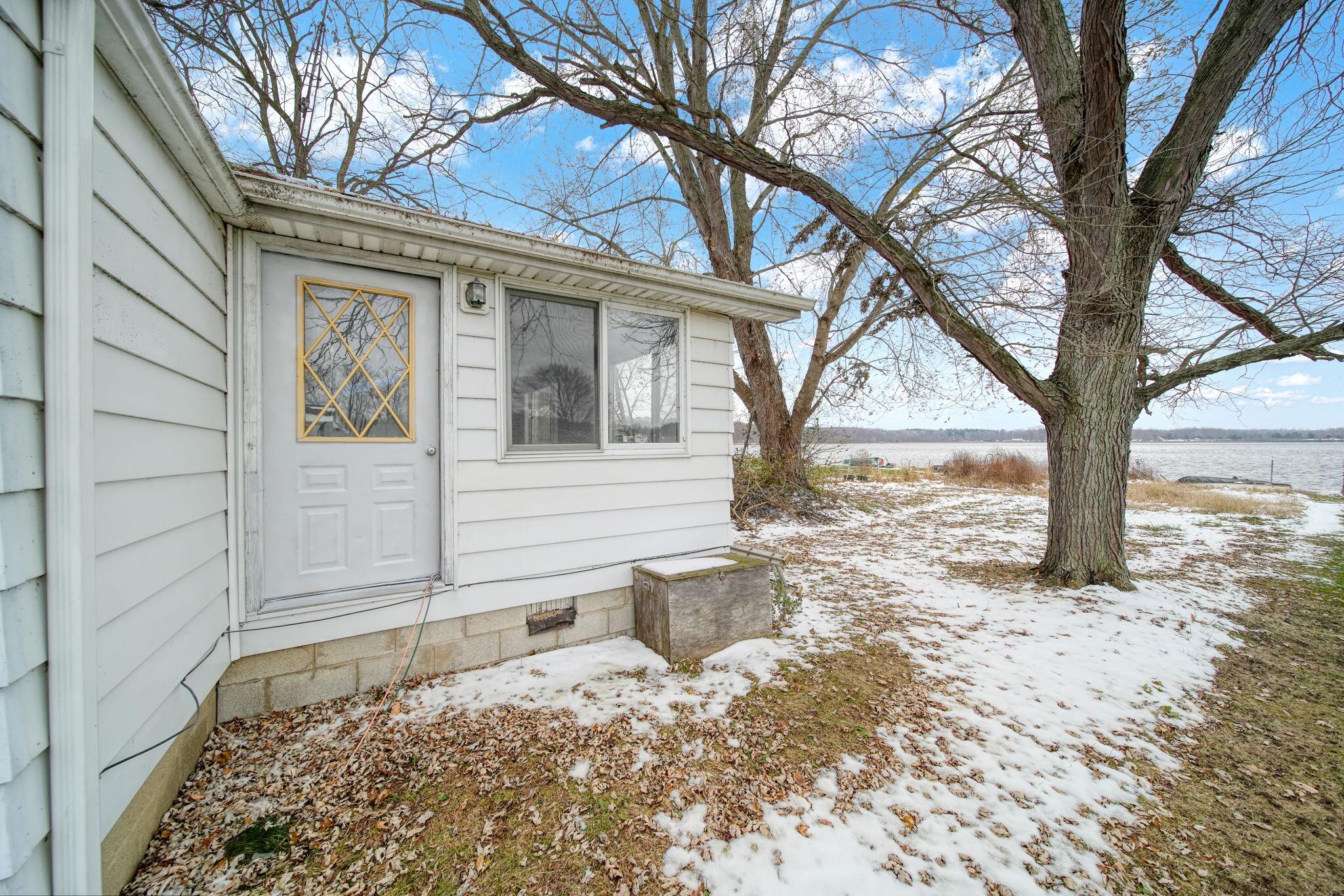 216 Brills Lake Road Jackson, MI 49201 - Photo 28 of 31 28-web-or-mls-DSC00404_HDR