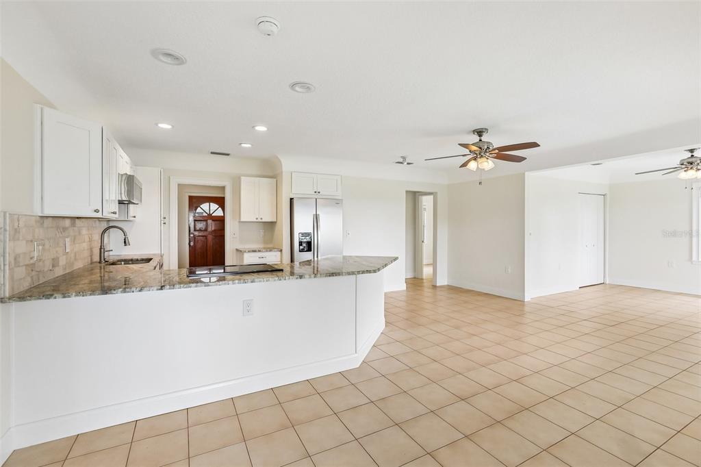 610 Indiana Avenue Crystal Beach, FL 34683 - Photo 15 of 53