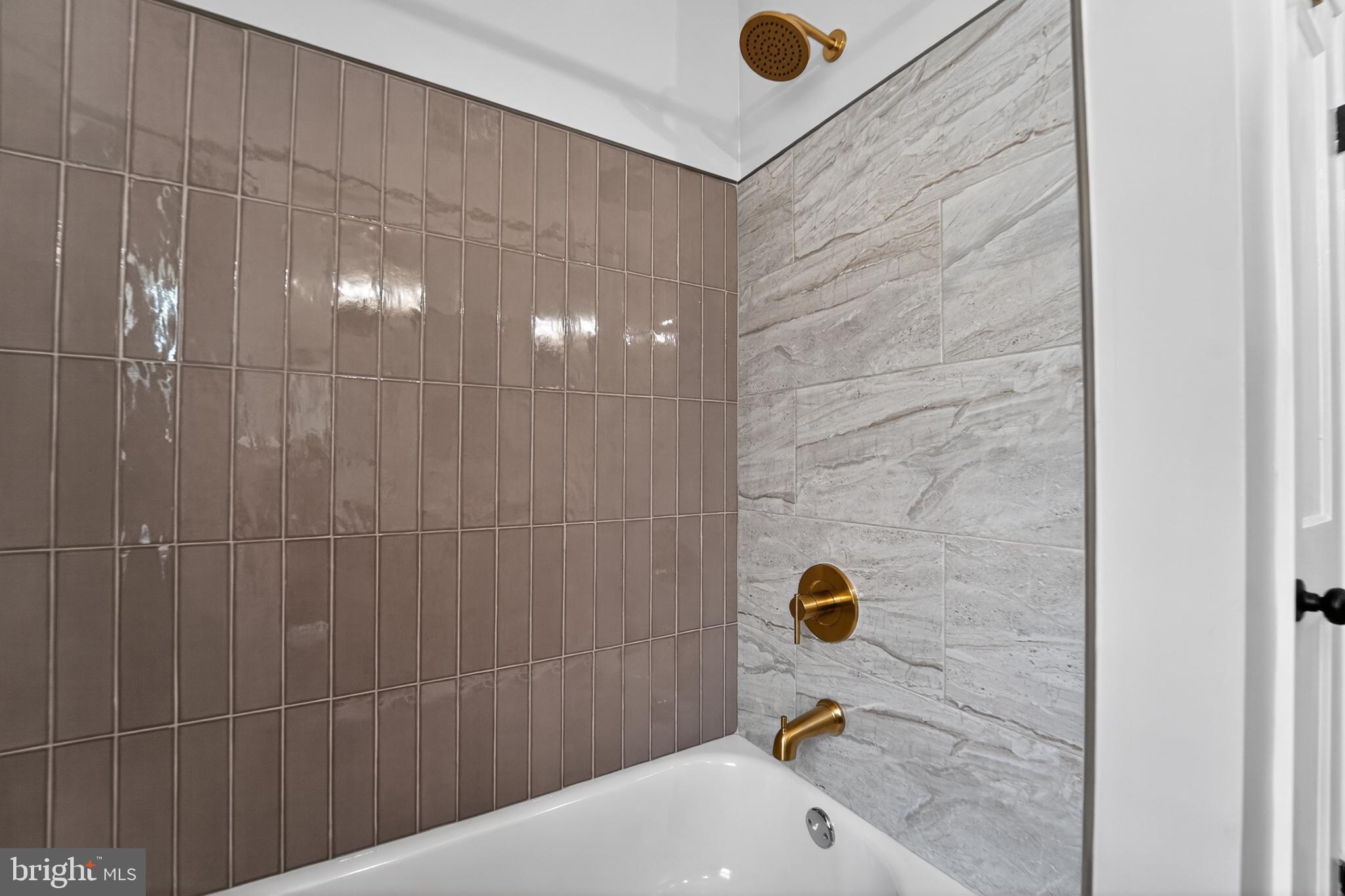 4503 Rokeby Road Baltimore, MD 21229 - Photo 24 of 30 Modern Shower