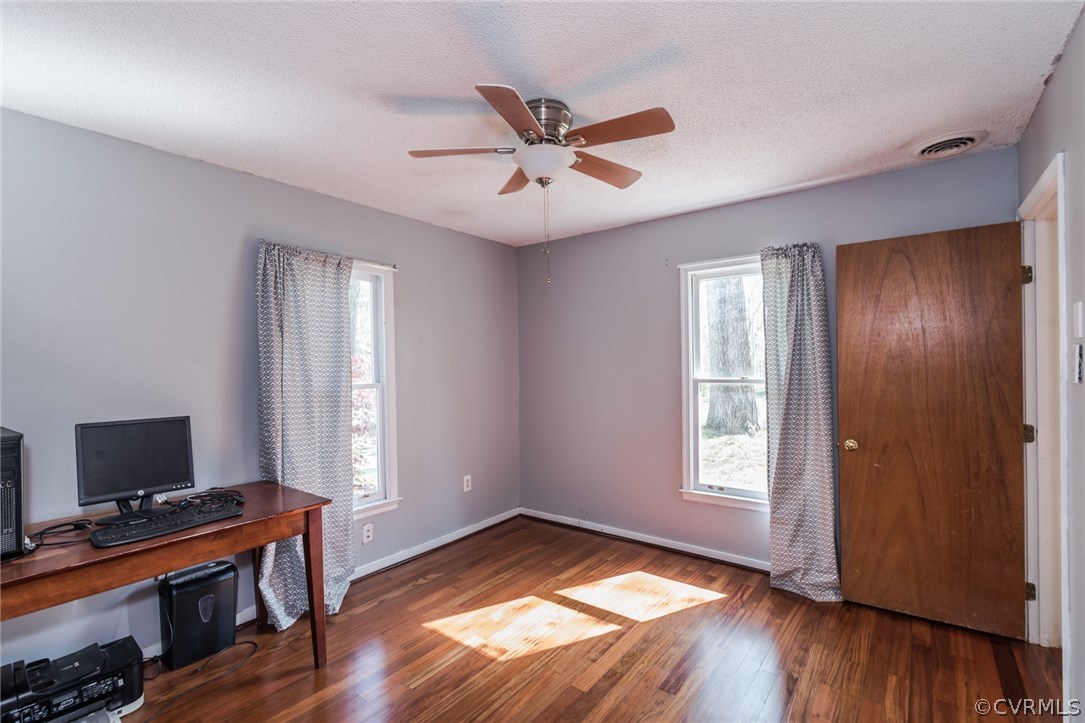 7708 Woodbrook Road Quinton, VA 23141 - Photo 15 of 25 Gallery Image 15