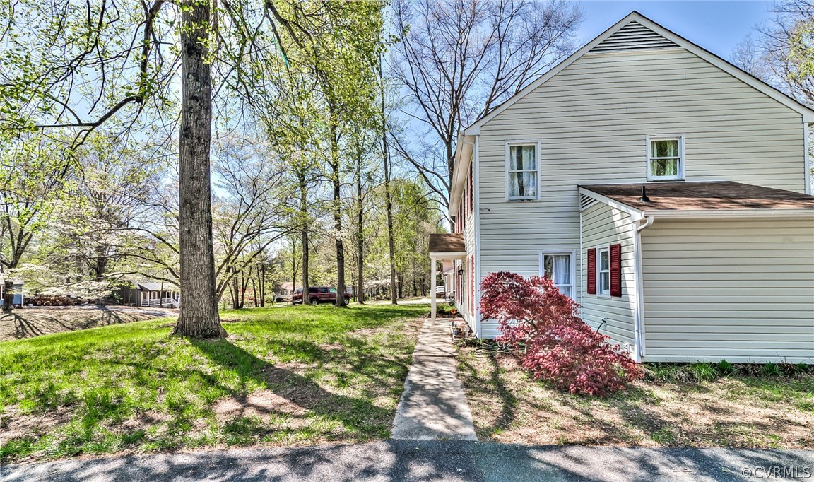 7708 Woodbrook Road Quinton, VA 23141 - Photo 4 of 25 Gallery Image 4