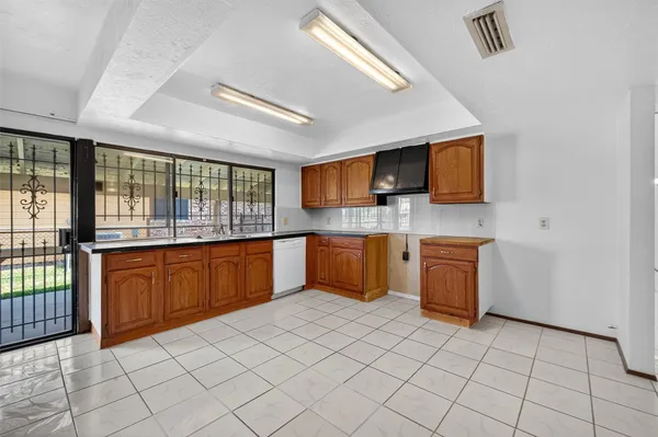 $1,600 | 14315 Lourdes Drive, Houston, TX 77049