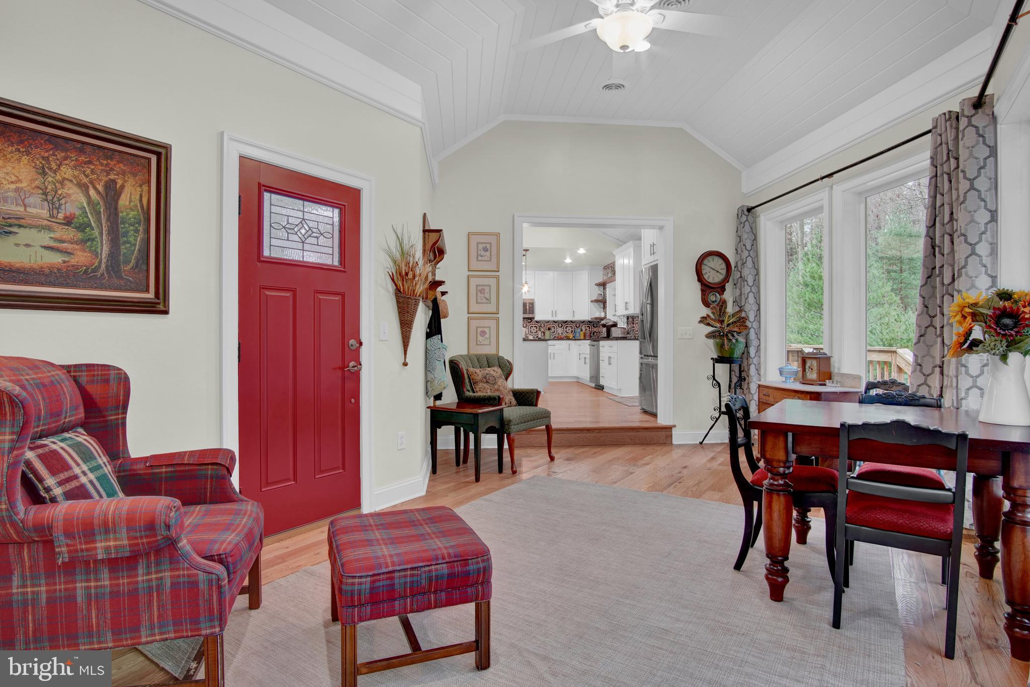 401 Orchard Road Orrtanna, PA 17353 - Photo 20 of 54 Potential foyer/study/dining room/sunroom