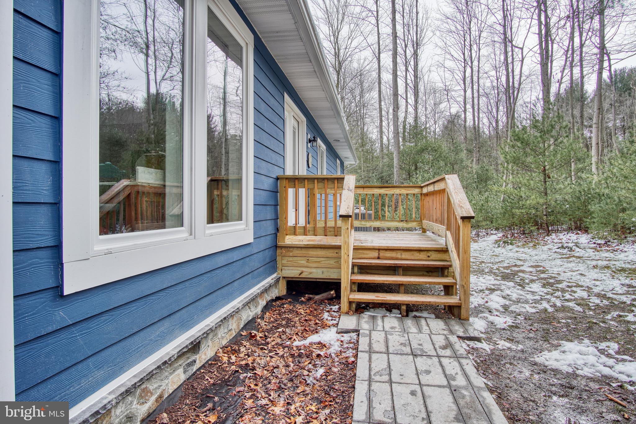401 Orchard Road Orrtanna, PA 17353 - Photo 43 of 54 view of backyard deck