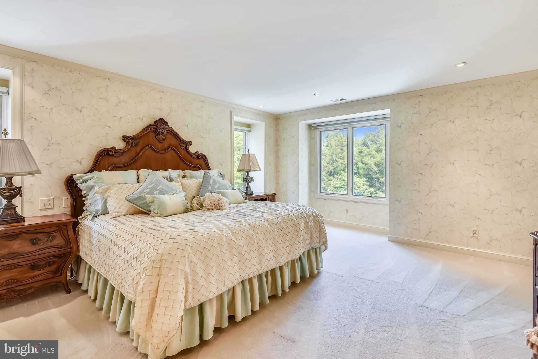 11911 Seven Locks Road Potomac, MD 20854 - Photo 18 of 57 Primary master bedroom